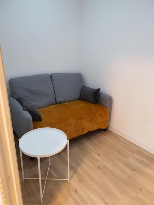 Le Tournesol, Appartement T1 Bis Héricourt エクステリア 写真